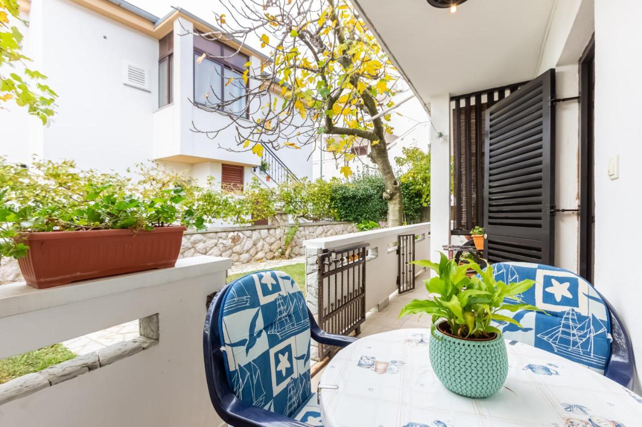 Apartments Sucur With Terrace Baška Exterior foto