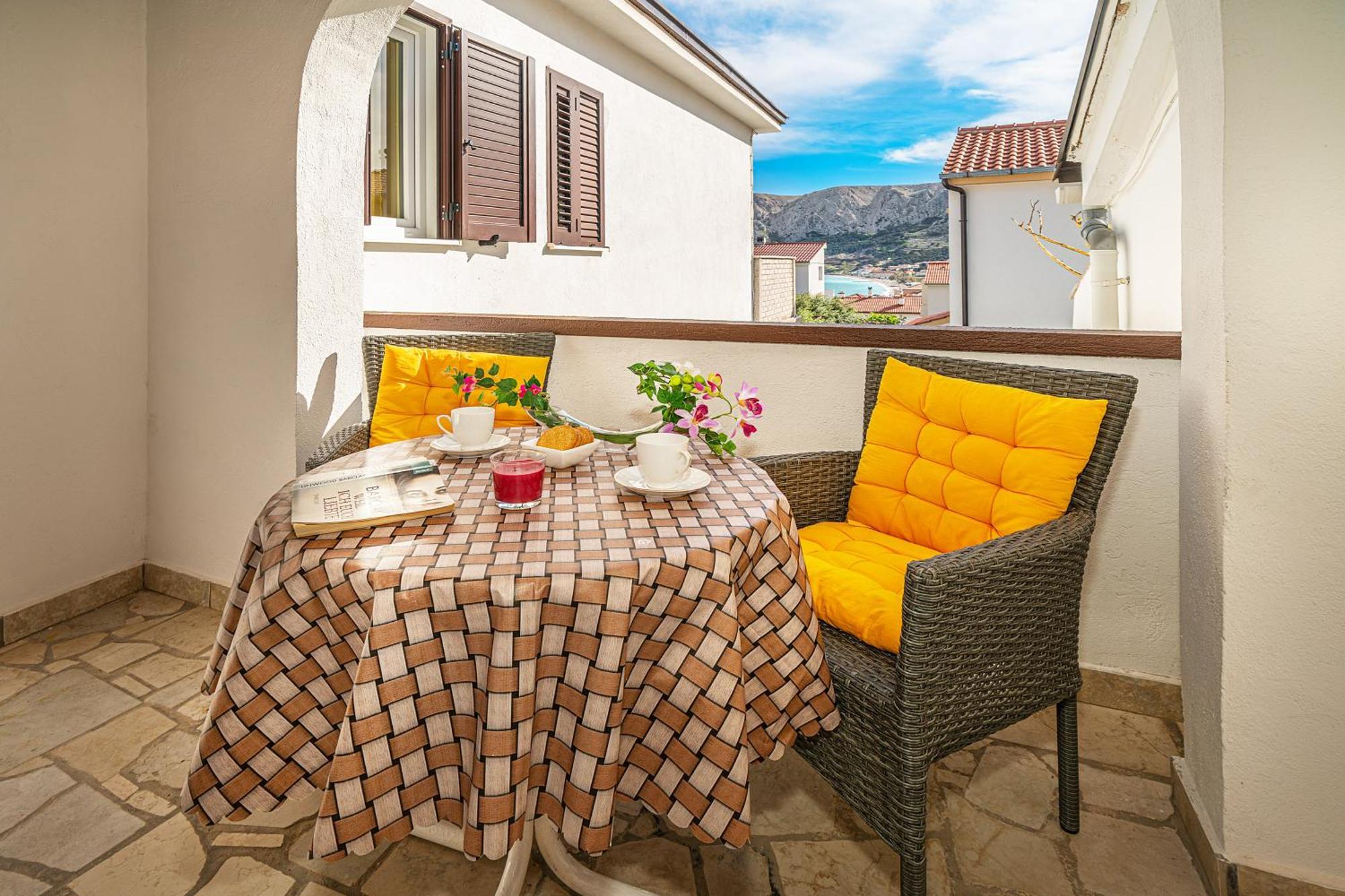 Apartments Sucur With Terrace Baška Exterior foto
